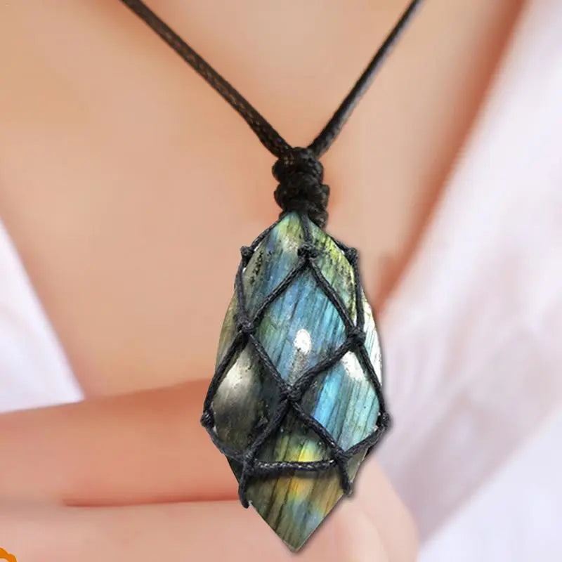 Pendente em macramé pedra labradorite - variantes diferentes