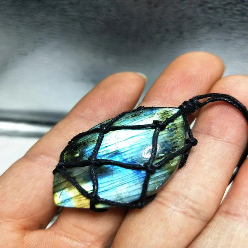 Pendente em macramé pedra labradorite - variantes diferentes